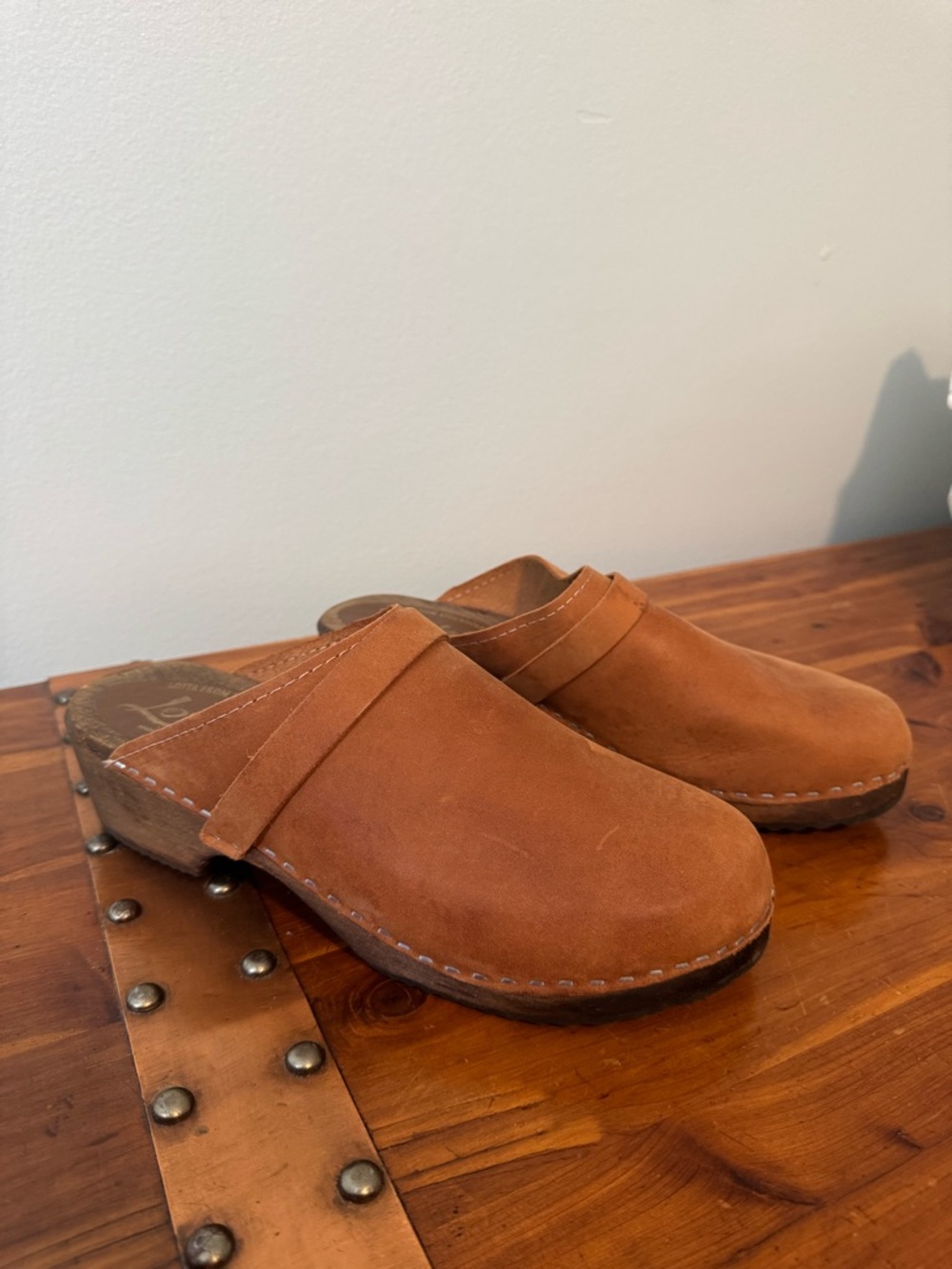 Lotta from Stockholm Tan Leather Slip-On Clogs